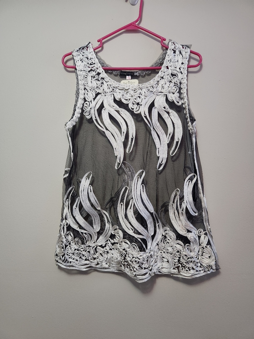 Skinny Bunny Black & White Lace See-Thru Tank Sz Large Woman's Festival Concert